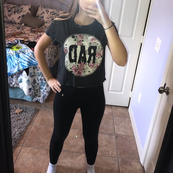 RAD crop top - Picture 3 of 3